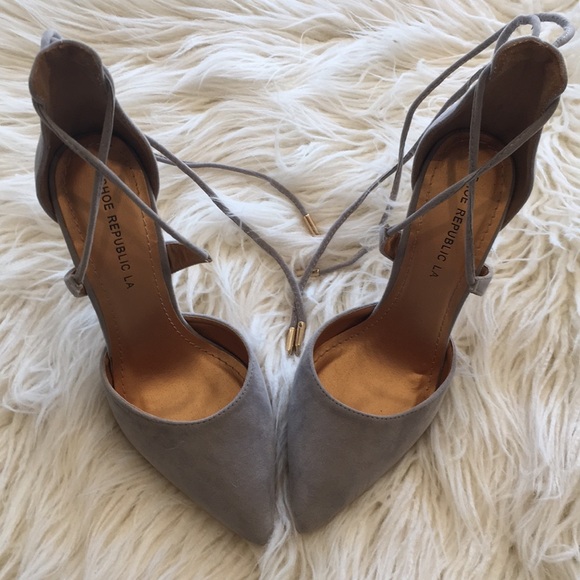 Strappy heels SOLD - Picture 4 of 4